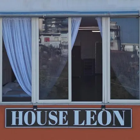 House Leon Apartment Krujë