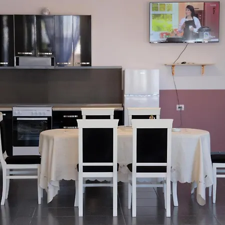 House Leon Apartament *